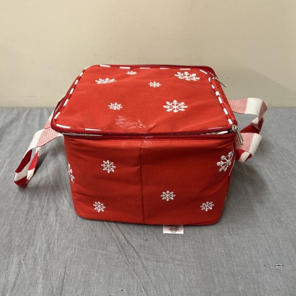 Holiday Temp-Tations Presentable Ovenware By Tara Red & White Snowflake Pattern - Picture 9 of 12